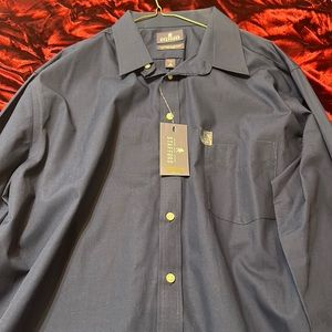 NWT Stafford dress shirt size 18x36-37.  Navy.  New.